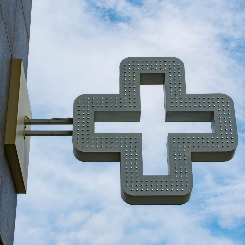 Partenariats stratégiques avec plus de 850 pharmacies Partenariats stratégiques avec plus de 850 pharmacies